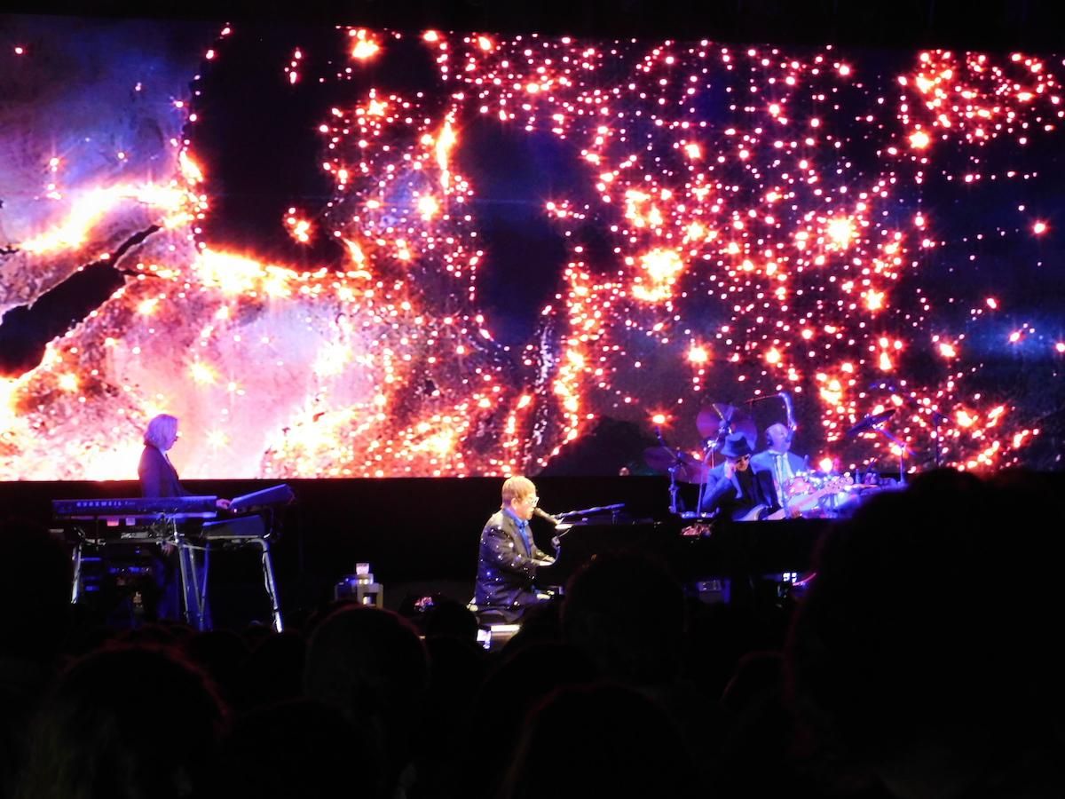 El artista británico Elton John en su concierto de Gran Canaria.