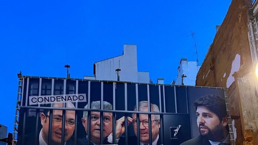 PP y PSOE denunciarán a Ciudadanos a la Junta Electoral por un polémico cartel en Murcia: "Una presidenta que no acabe en la cárcel"