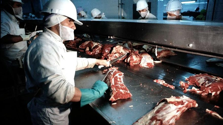 El Gobierno suspende por 30 días las exportaciones de carne para intentar frenar los aumentos