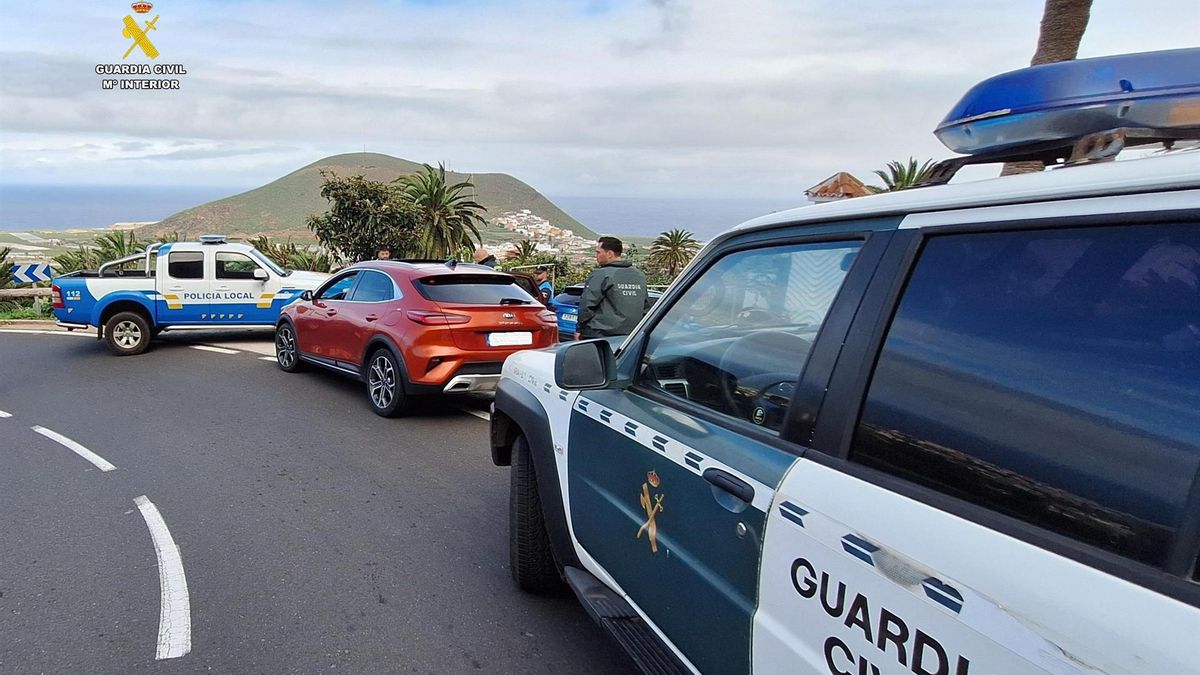 Detenidas tres personas por robar en el interior de un coche de alquiler y darse a la fuga en Masca, en Tenerife