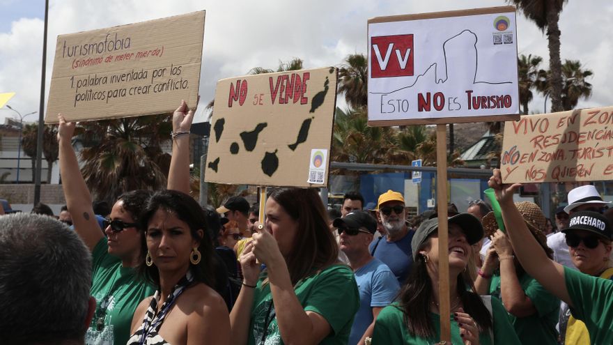 Toda Canarias salvo La Gomera se suma a las protestas del 18M contra el turismo masivo y la depredación del territorio