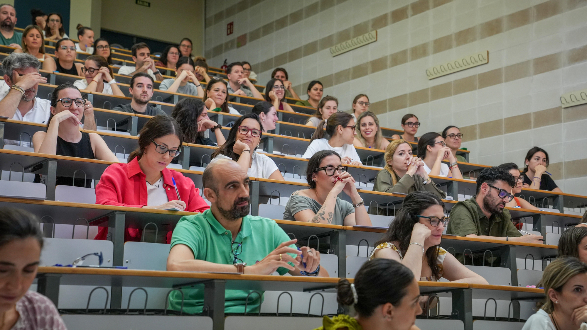 Inicio de la prueba escrita de las oposiciones al cuerpo de Secundaria, de Música y Artes Escénicas y Especialistas en Sectores Singulares de Formación Profesional