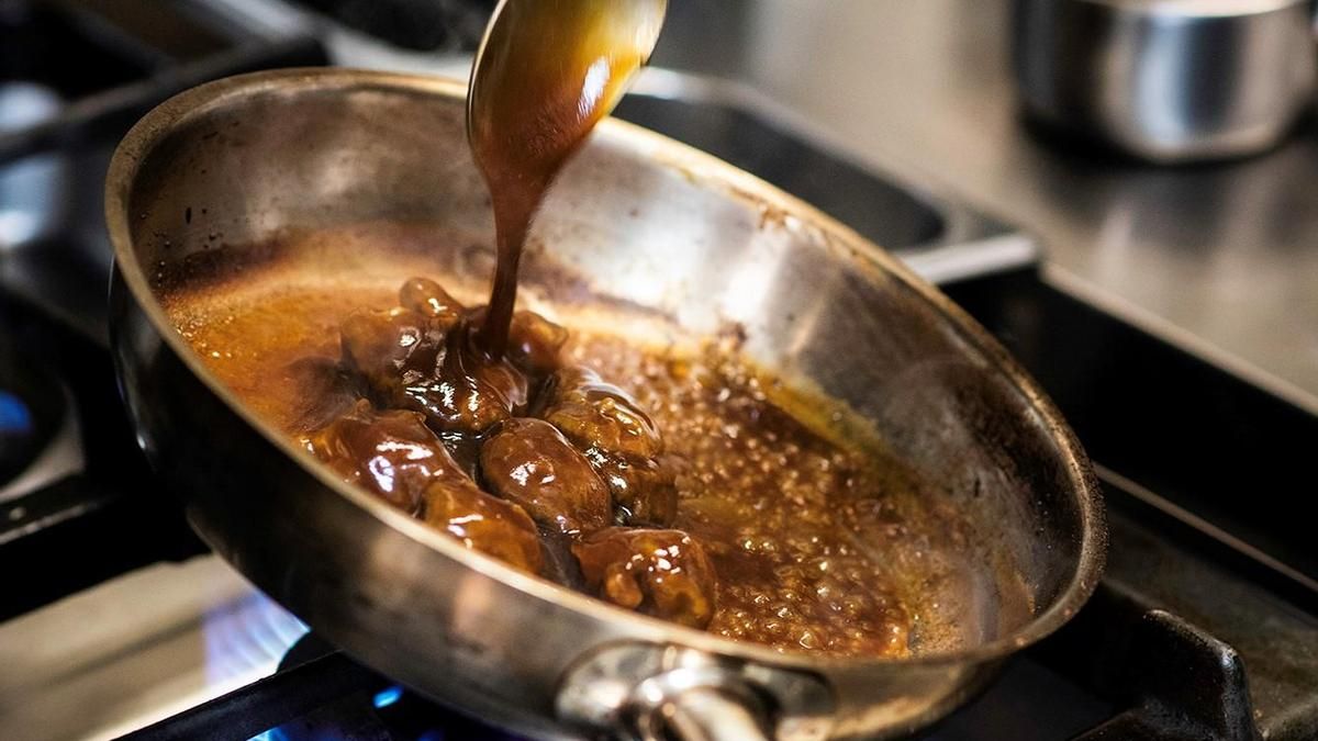 Ternasco de Aragón certifica su casquería y es la primera del país con sello de calidad IGP