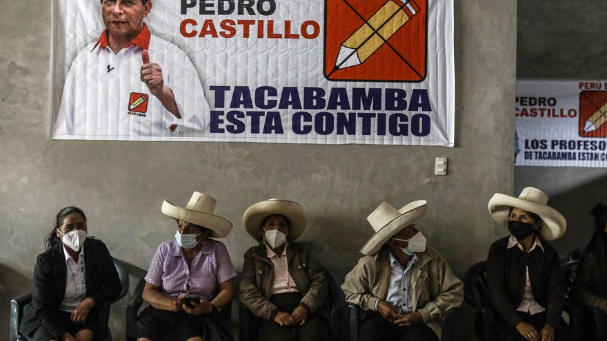Pedro Castillo le saca 11 puntos de ventaja a Fujimori en Perú, según sondeo