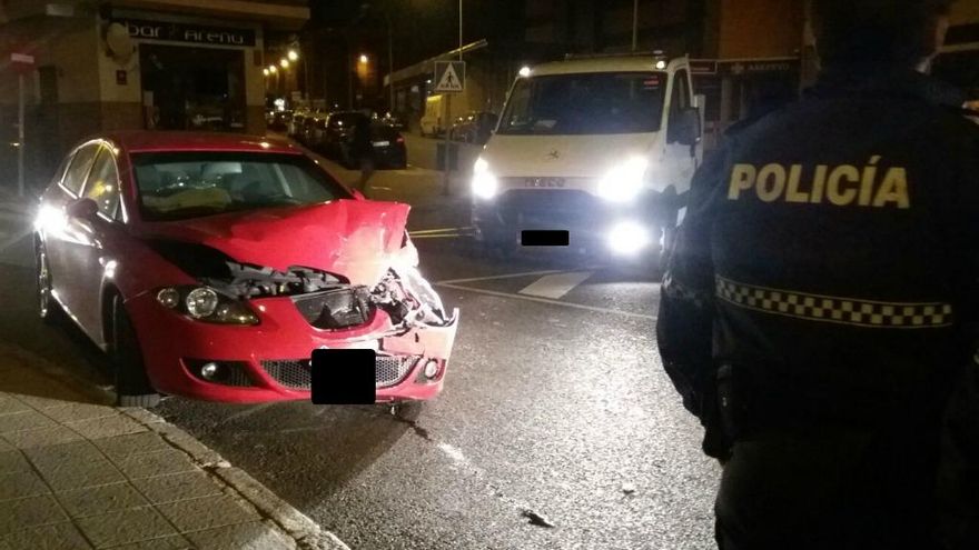 Accidente de tráfico en la calle  Marqueses de San Isidro, en León capital.