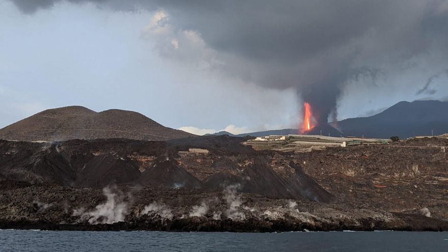 Las coladas ganan altura mientras se intensifica la actividad sísmica en La Palma