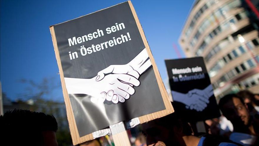 20.000 Personas se manifiestan en Viena a favor de los refugiados
