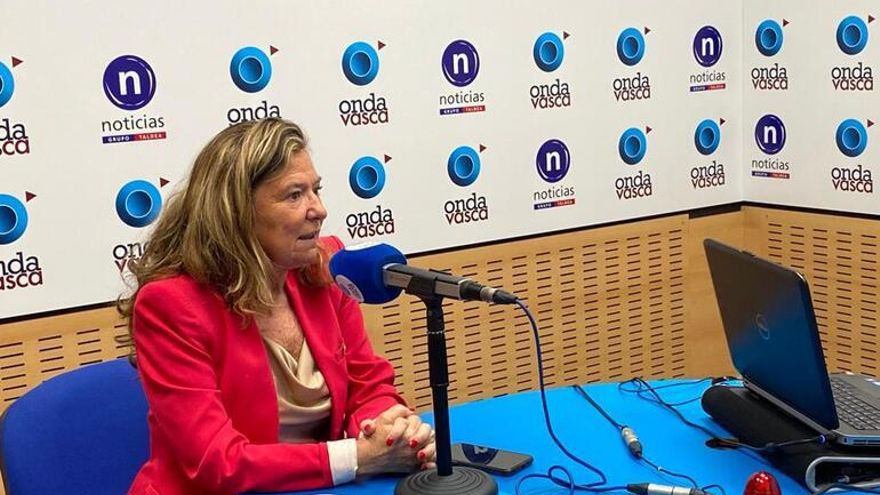 Sagardui se multiplica para frenar las críticas por el "cambio cultural" en la Sanidad vasca: "No hay plan de recortes"