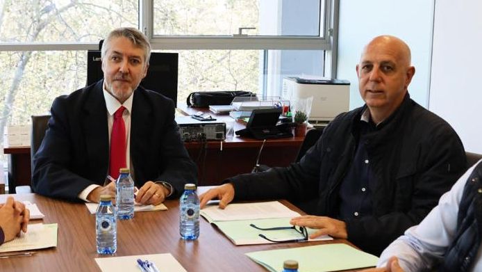 Mazón aprofita les medalles a la policia per la DANA per a premiar un alt funcionari de festejos taurins cosí de Serafín Castellano