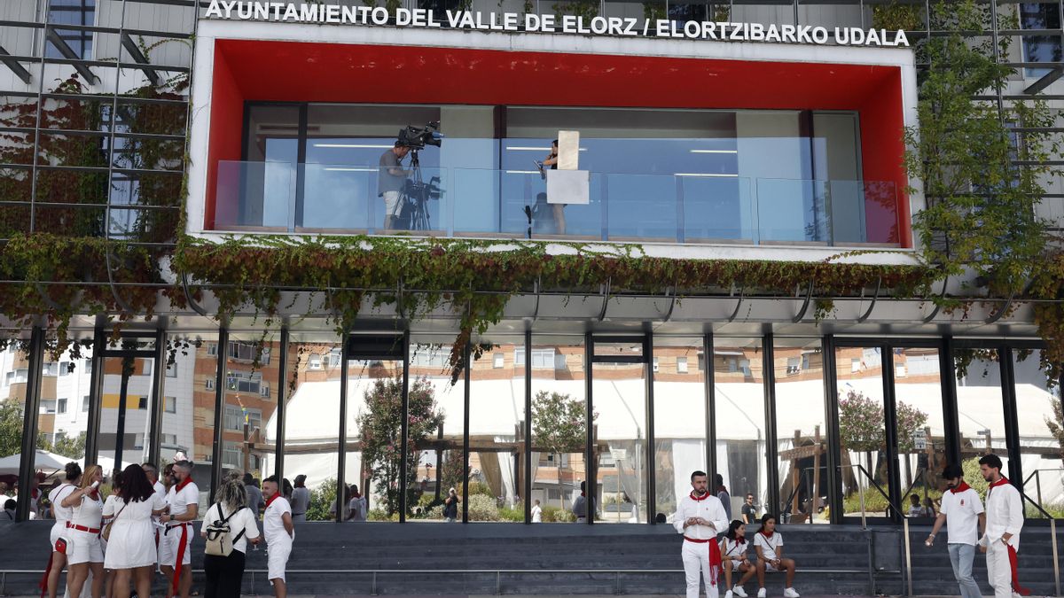 La explosión de varios cohetes durante el inicio de las fiestas deja 47 heridos en Noáin (Navarra)