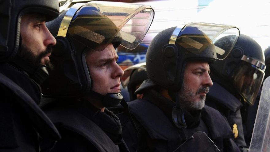 Los 'Antidisturbios' de Movistar salen a la carga: "Intentan librarse del sistema a través de su propia corrupción"