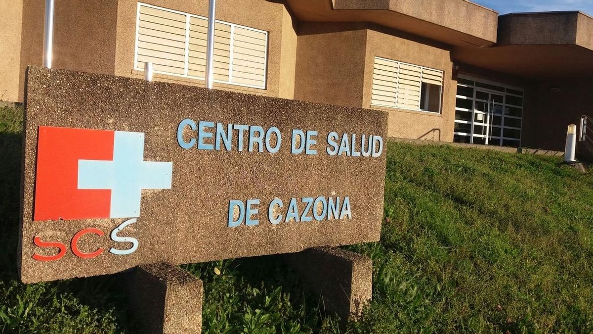 Exterior del Centro de Salud de Cazoña, en Santander.