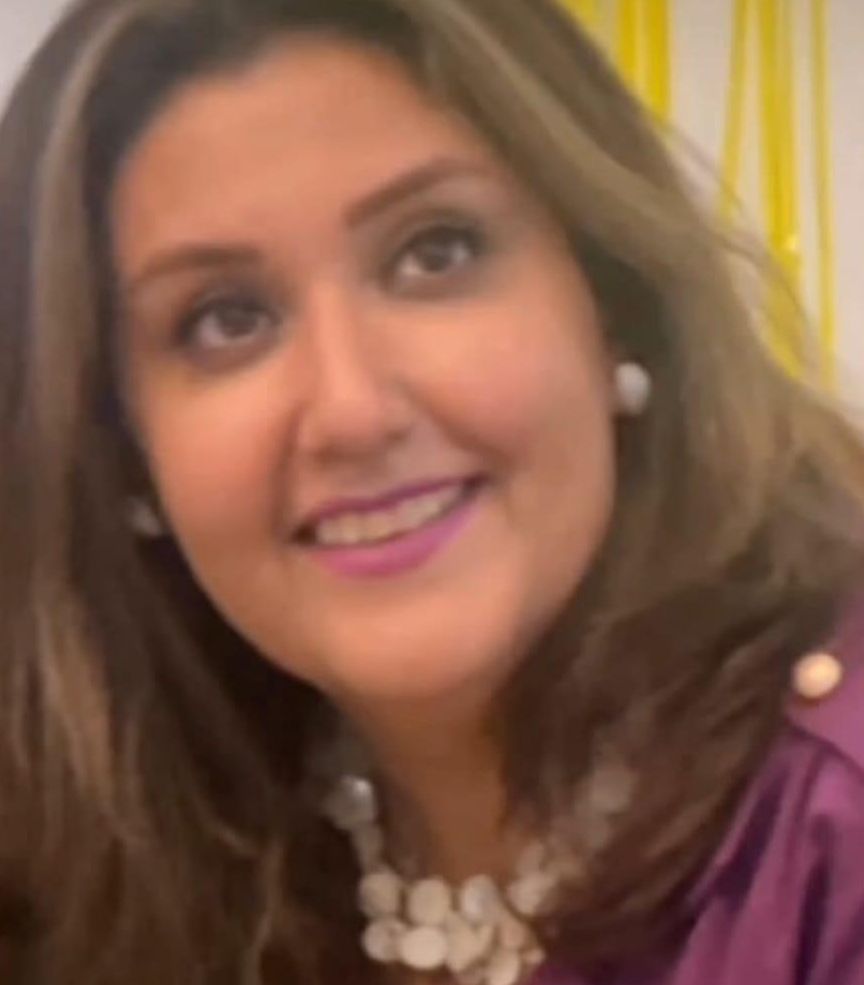 Shadi, la mujer detenida en Irán por buscar un entierro digno para su abuela