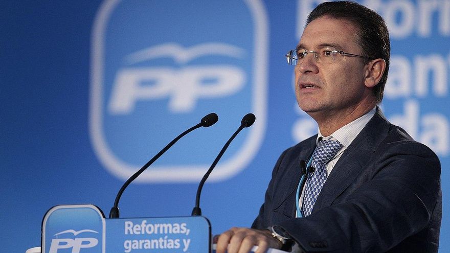 El 'cártel del fuego' untó con regalos por 163.736 euros al exconseller del PP Serafín Castellano para repartirse el mercado