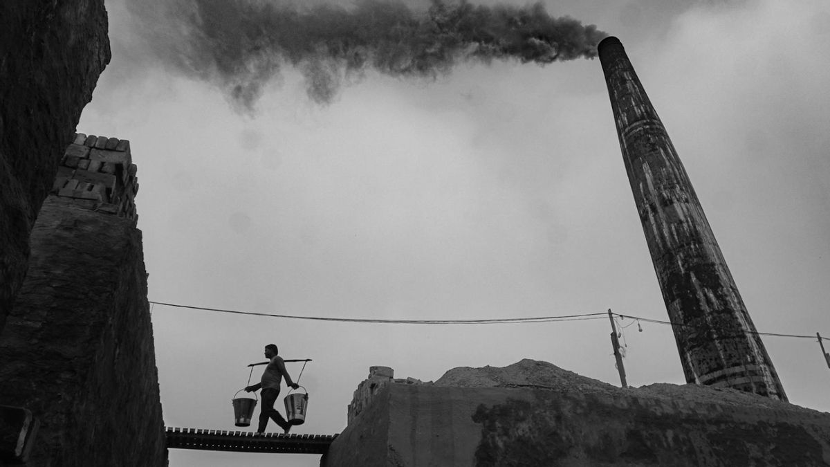 Más de 4 de cada 10 trabajadores en Argentina tienen empleos sin derechos laborales