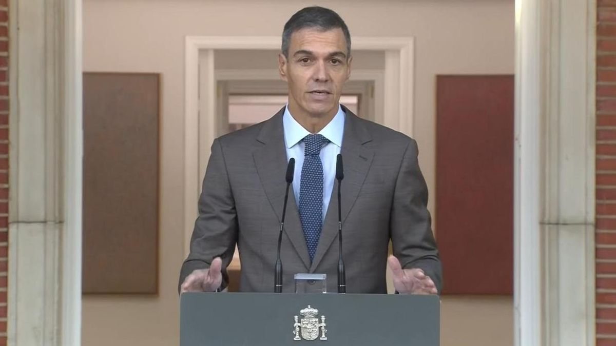 El presidente del Gobierno, Pedro Sánchez, durante su comparecencia en Moncloa este lunes.