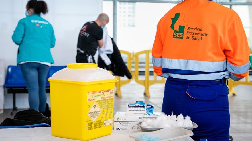 Extremadura permitirá que los jefes de servicio de la sanidad pública también trabajen en la privada