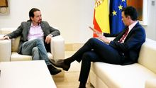 Pablo Iglesias y Pedro Sánchez escenifican el acercamiento y empiezan a negociar la Mesa del Congreso