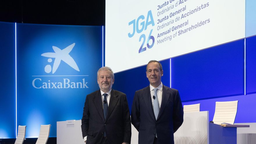 CaixaBank aprueba repartir 2.300 millones más en dividendos a sus accionistas, 417 para el Estado, en un "sólido" 2025