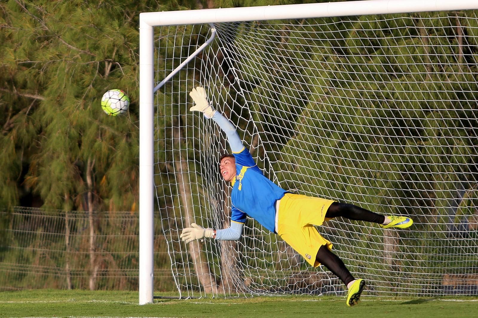 Raúl Lizoain. Entrenamiento de la UD Las Palmas. (ALEJANDRO RAMOS)