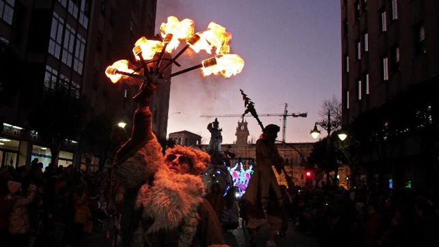 Peio García / ICAL La cabalgata de los Reyes Magos recorre León.