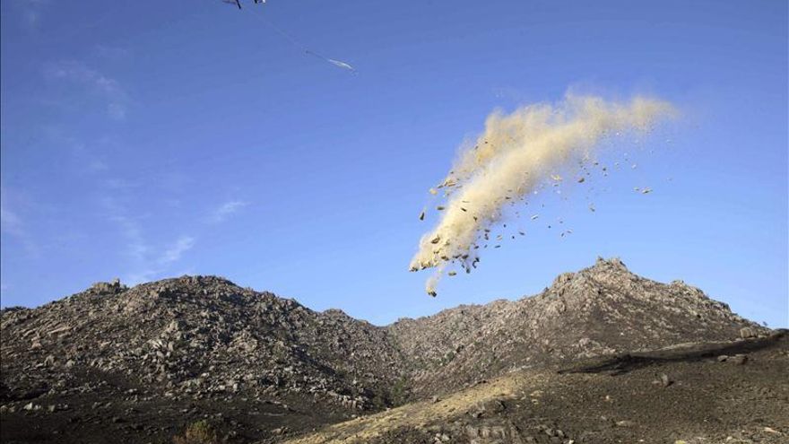 'Helimulching', una técnica que se aplica en Extremadura para detener la erosión que producen los incendios