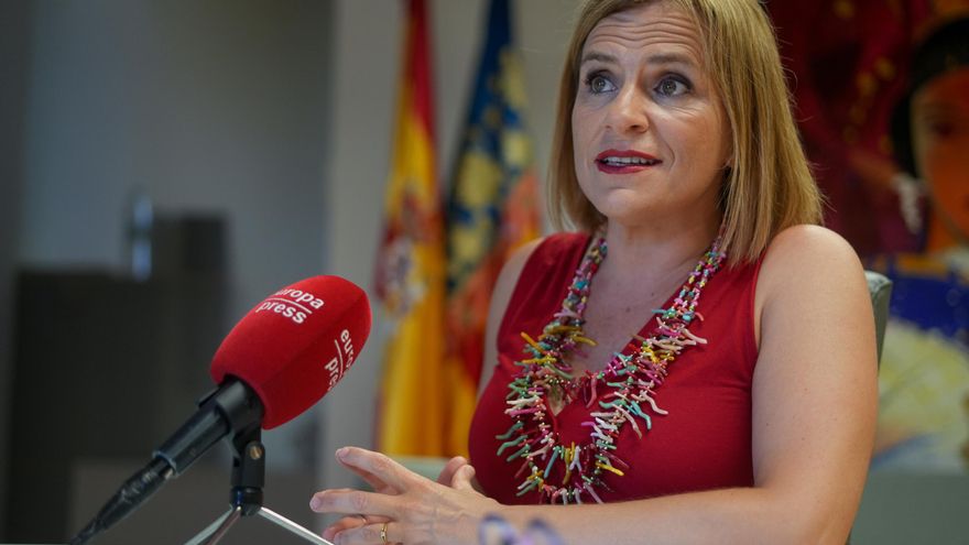 La delegada del Gobierno en la Comunitat Valenciana y secretaria general del PSPV de la ciudad de València, Pilar Bernabé, durante una entrevista para Europa Press