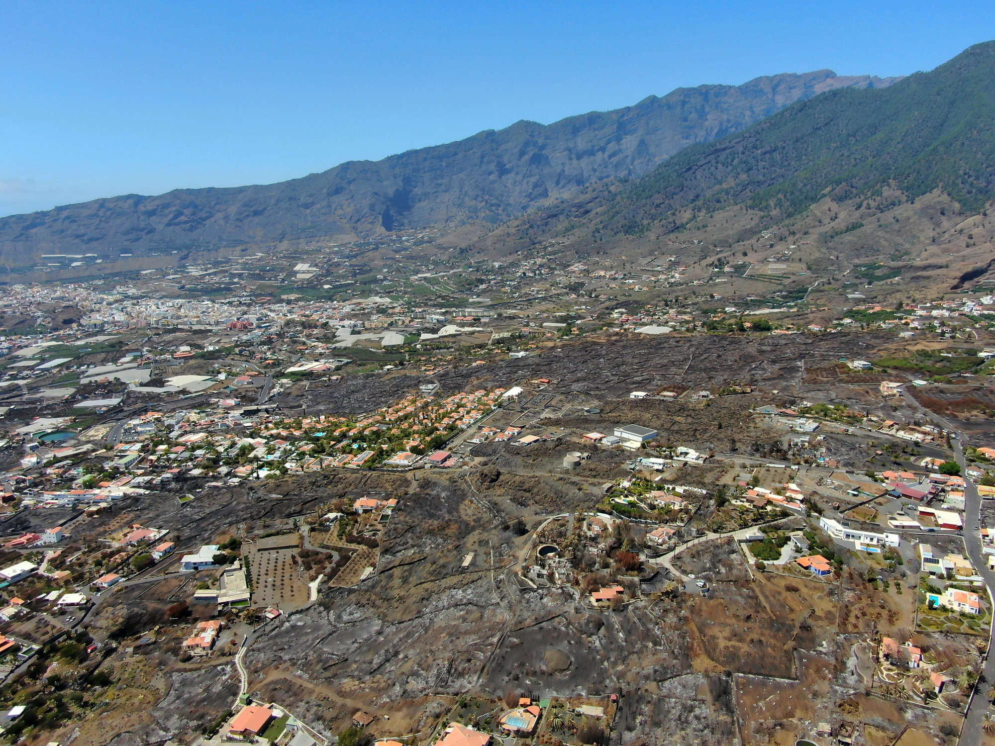 Vista aérea del incendio que afectó a El Paso y Los Llanos de Aridane.
