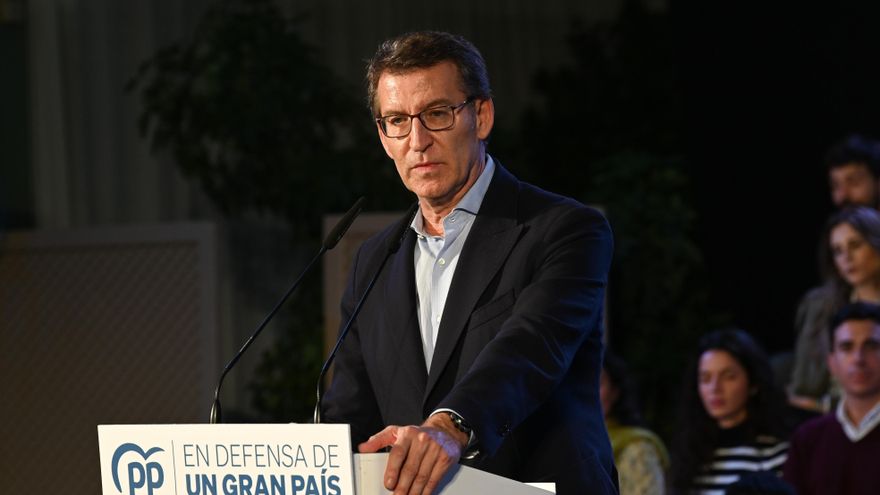 La alcaldesa de Marbella se ausenta de un acto del PP malagueño con Feijóo y Moreno en pleno escándalo por su patrimonio
