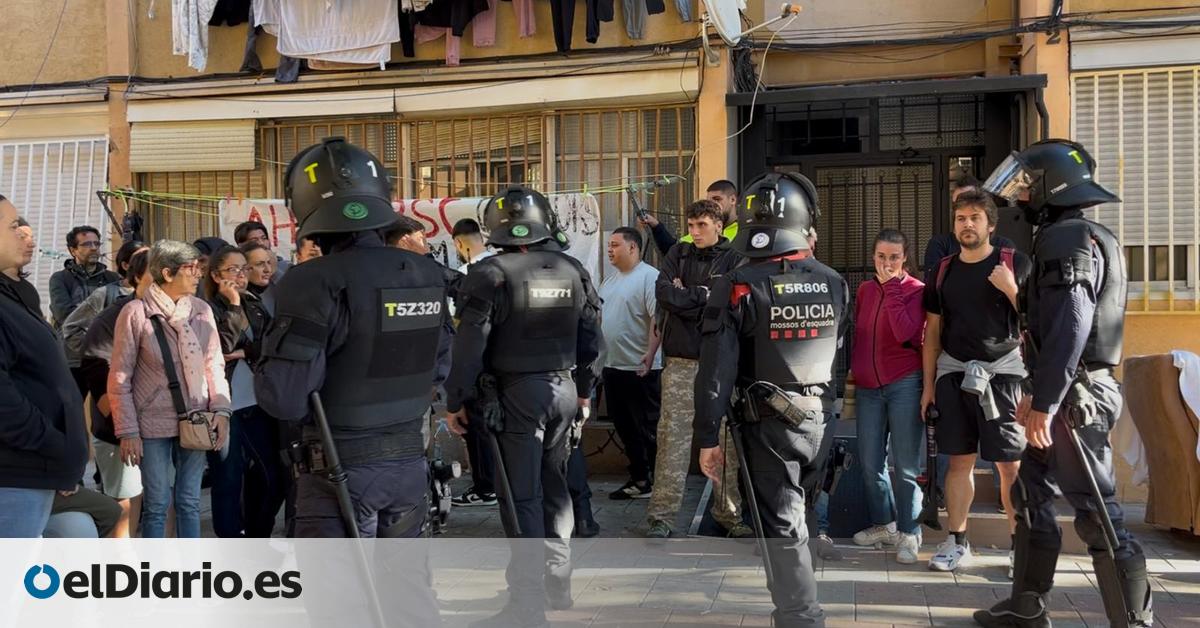 La Generalitat desahucia a Josefa, una anciana con un hijo con problemas de adicción que ocupaba un piso público