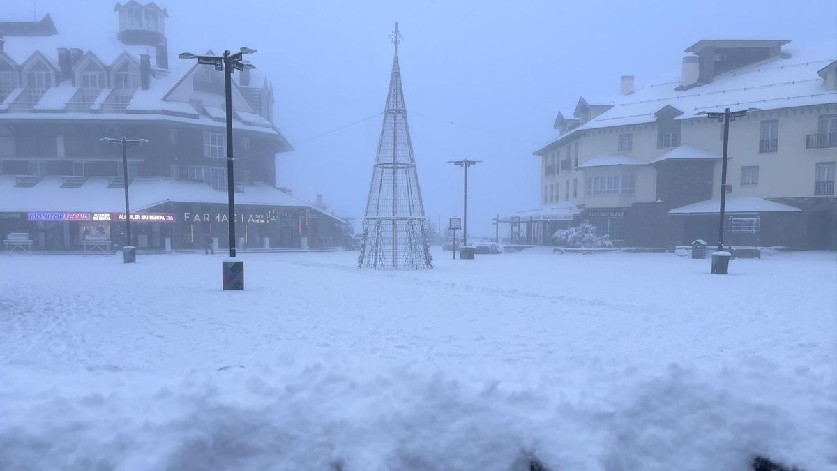 Blanca Navidad en Andalucía con la entrada de frío ártico y desplome de la cota de nieve