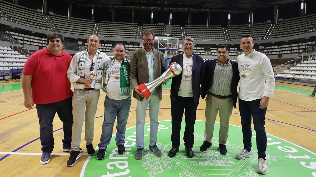 La celebración del ascenso del Coto Córdoba CB a Primera FEB, en imágenes