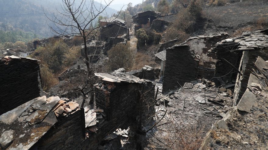 Última hora de los incendios: 14 fuegos graves activos y Aemet avisa de riesgo extremo