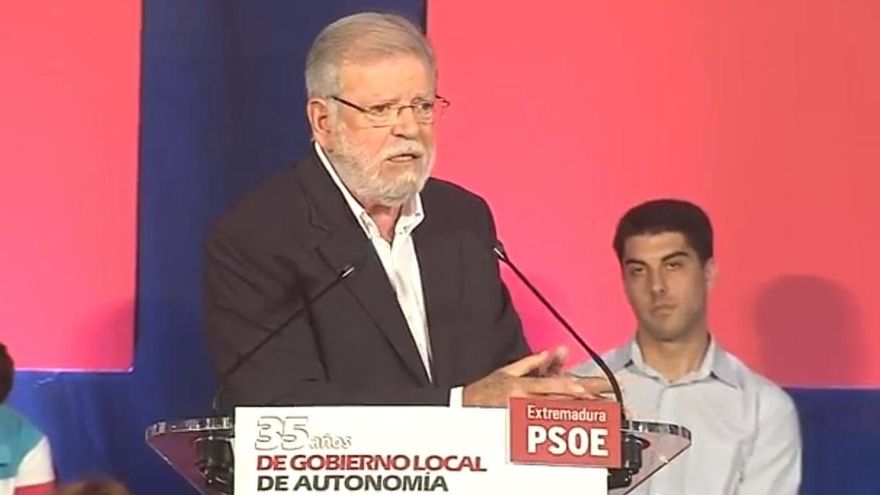 Ibarra recuerda que cuando el PSOE se dió "el brazo con los radicales de izquierda", la gente "lo mandó a la oposición"