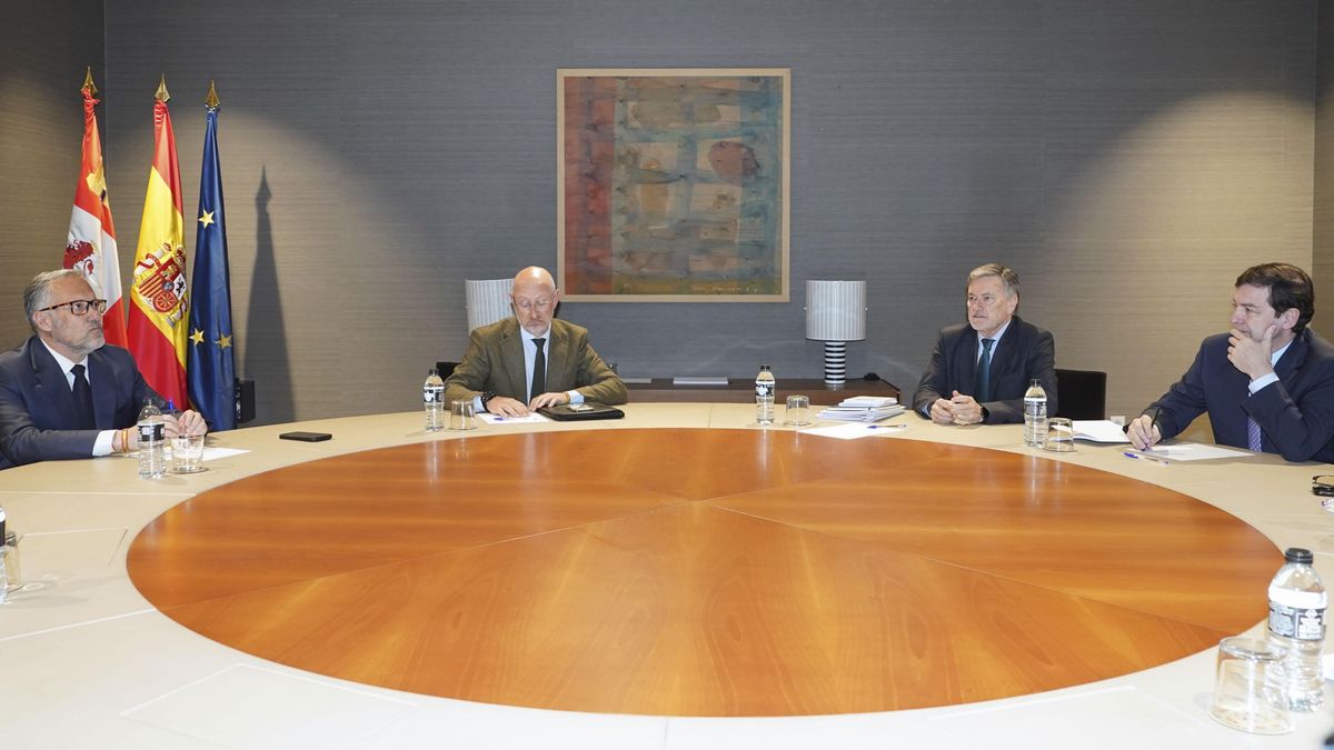 PP y Vox ralentizan el proceso de pacto de gobierno en Castilla y León