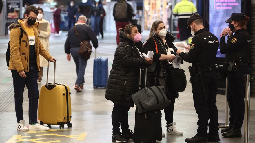 Sanidad anuncia que implantará en junio el certificado digital COVID para "facilitar la movilidad"