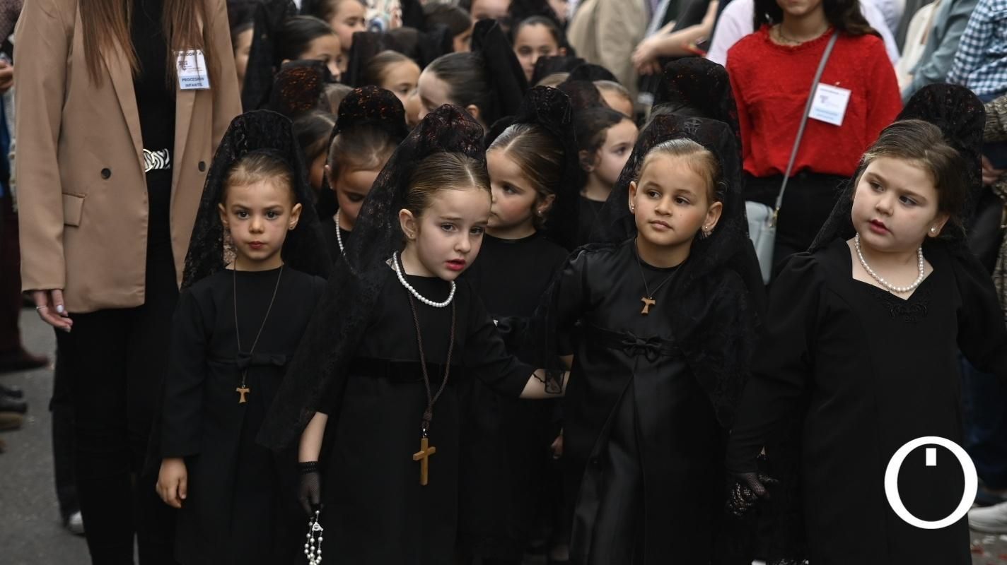 Procesión infantil del colegio Santa María de Guadalupe