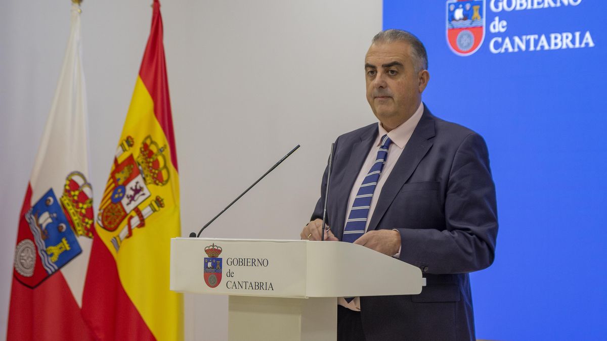 El consejero de Fomento, Vivienda, Ordenación del Territorio y Medio Ambiente, Roberto Media.