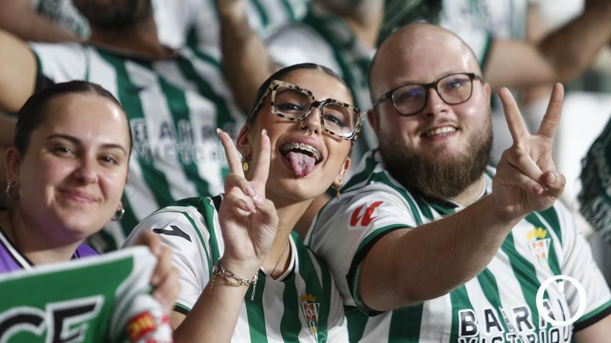 Grada Blanquiverde del Córdoba CF - CD Castellón