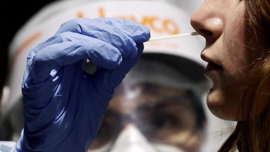 300 personas se han reinfectado de coronavirus en Navarra