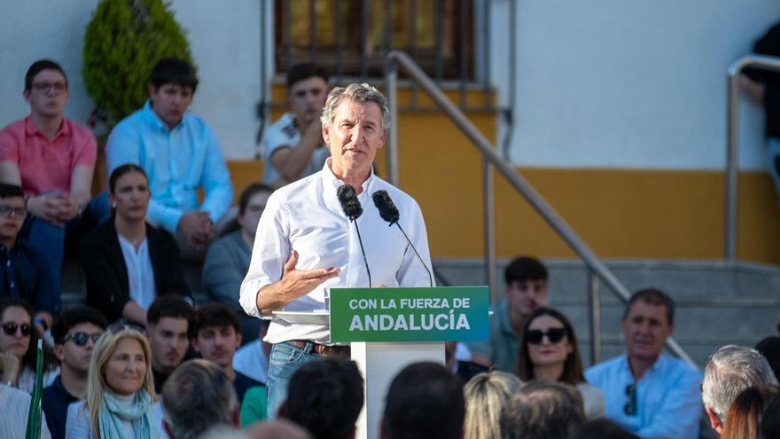 Feijóo en un acto de campaña en Andalucía sin Juanma Moreno.