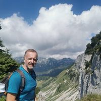 Hugo Palacios Parada