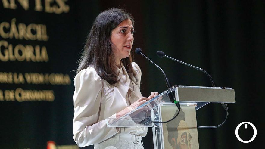 La escritora Espido Freire dialogará con alumnos de la ESO en la Biblioteca Grupo Cántico