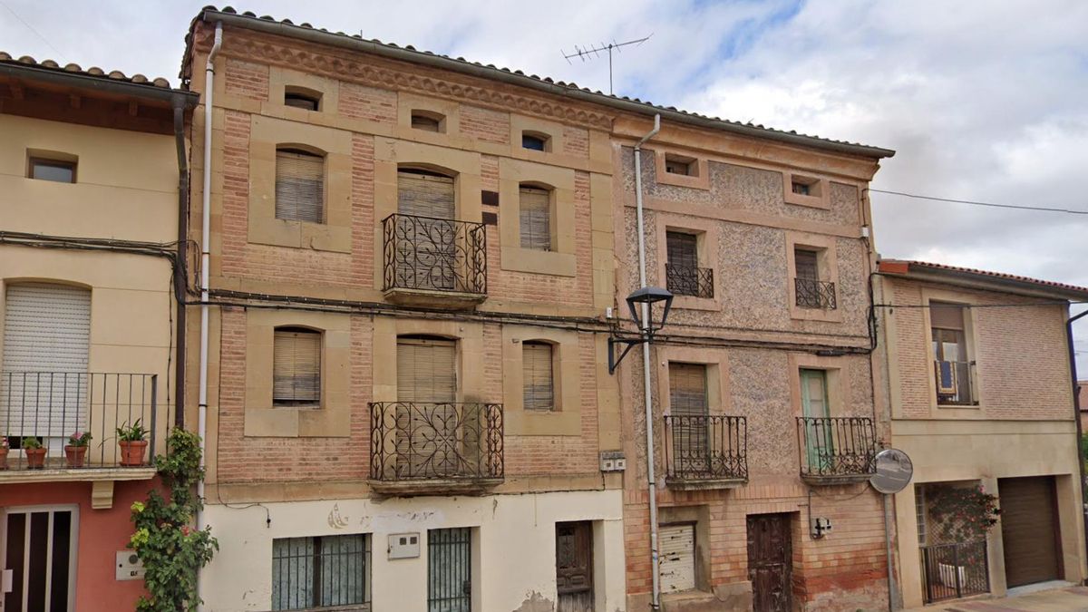 La Justicia abre diligencias por la demolición de un edificio protegido del siglo XIX en Hervías