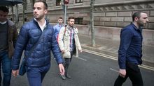 Els Mossos condemants a la sortida del judici