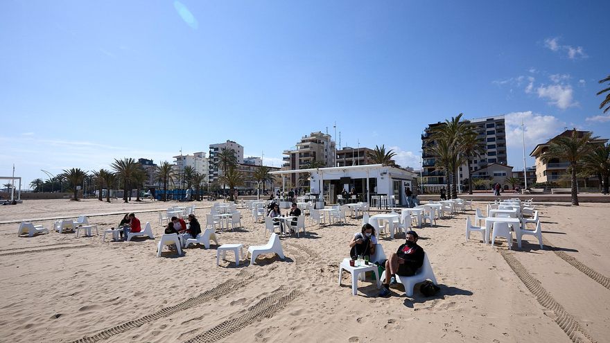Un dels actuals xiringuitos de Gandia.