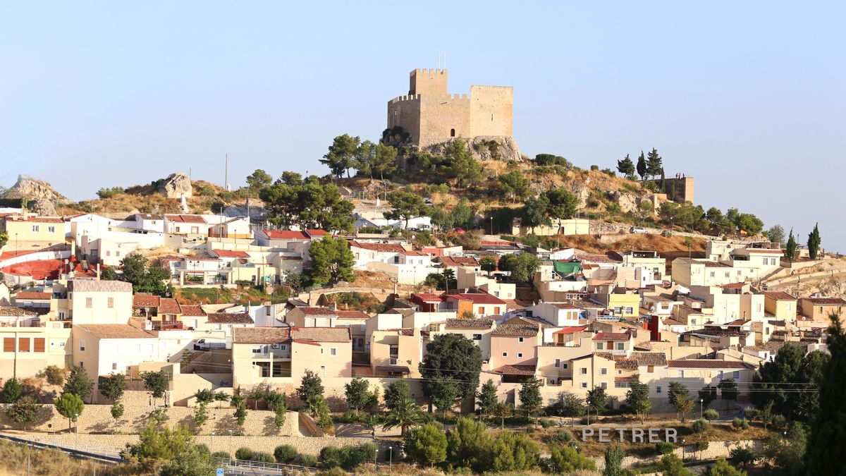 El castillo de Petrer, en Alicante.