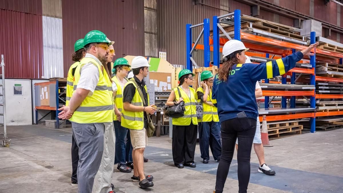 Territorio Productivo reúne en Avilés industria, arte y talento joven para mirar de otra forma el tejido industrial asturiano