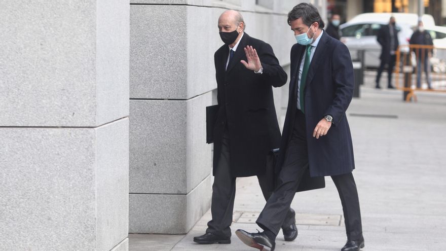 El exministro del Interior Jorge Fernández Díaz llega a la Audiencia Nacional para realizar un careo relacionado con la pieza 'Kitchen'