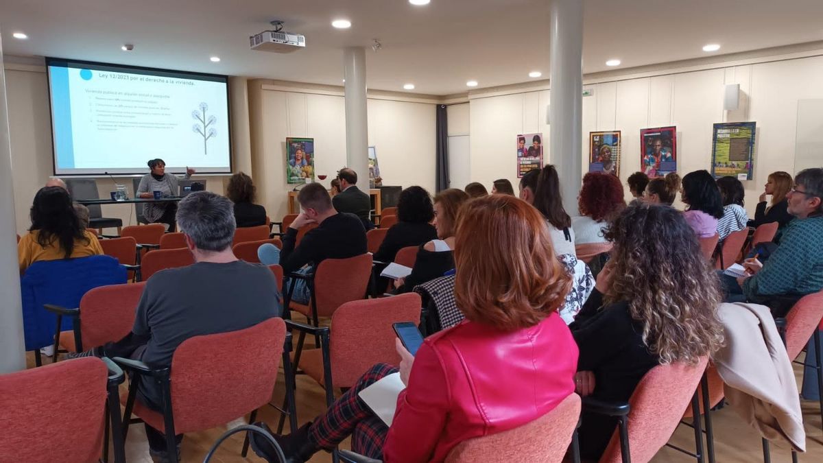 Charla organizada por El Llavero